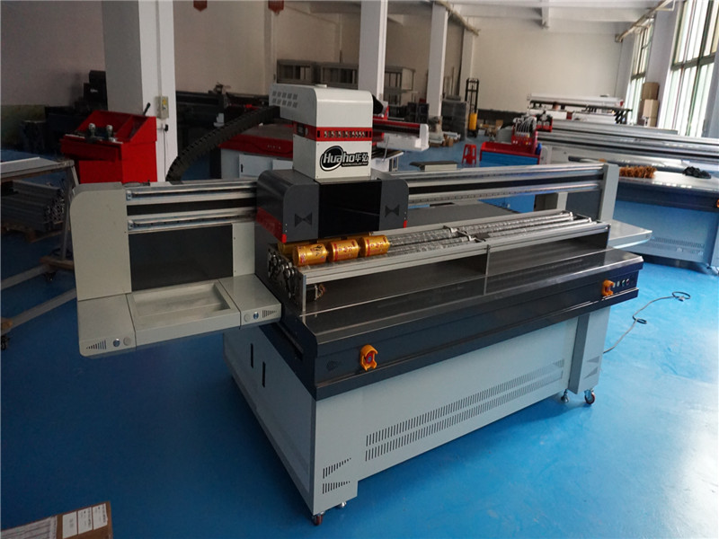 塑料瓶打印機(jī)-塑料瓶噴繪機(jī)(圖2) 塑料瓶打印機(jī)-塑料瓶噴繪機(jī)(圖2)